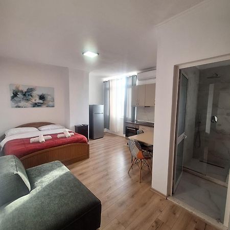 Albania Apartment Comfort Near Tirana City Center Екстер'єр фото