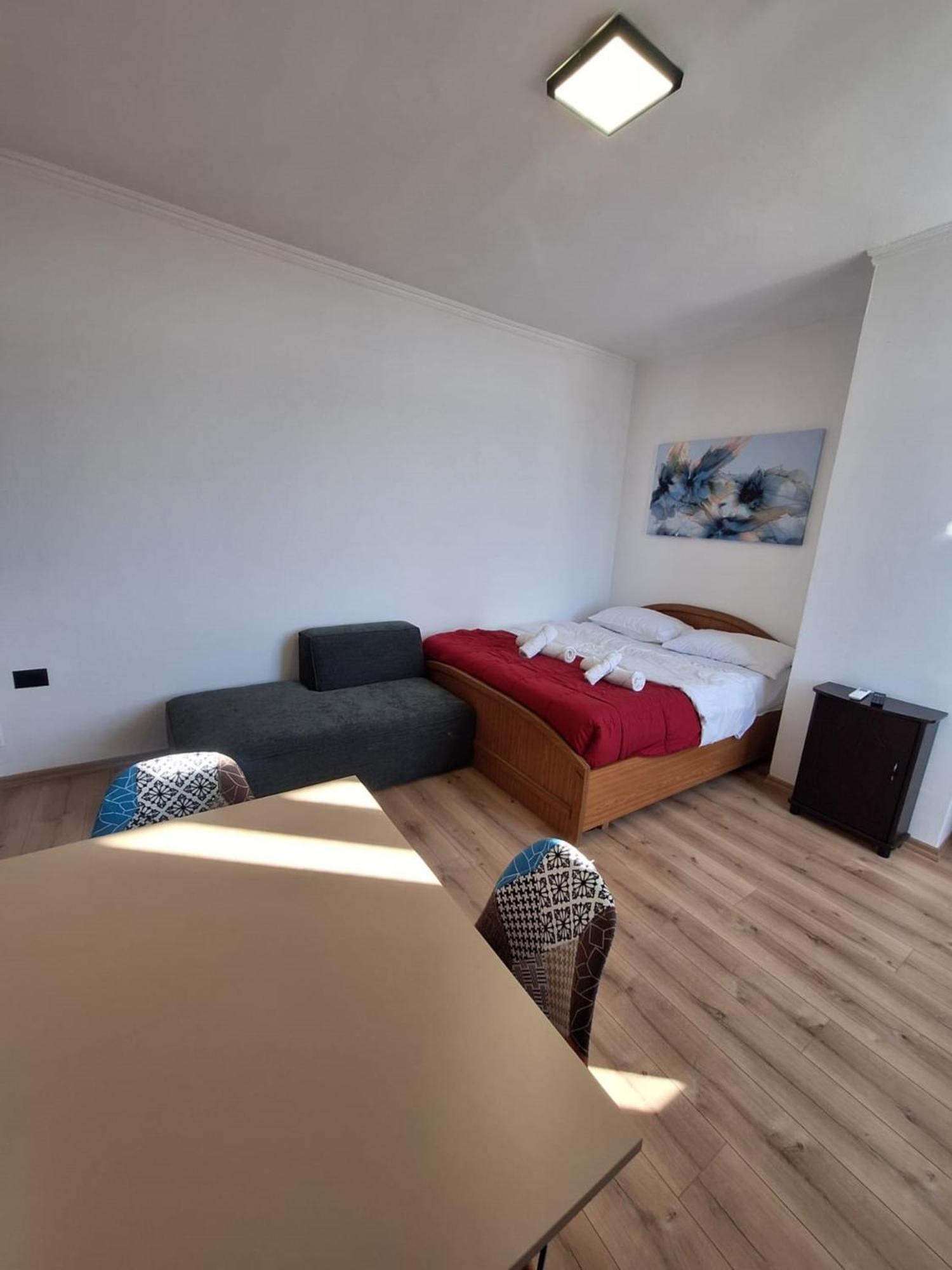 Albania Apartment Comfort Near Tirana City Center Екстер'єр фото