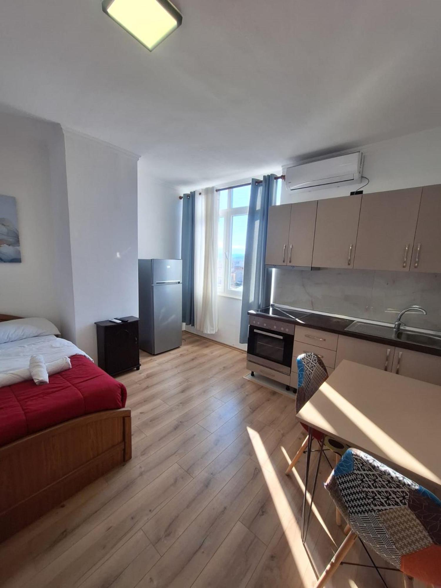Albania Apartment Comfort Near Tirana City Center Екстер'єр фото