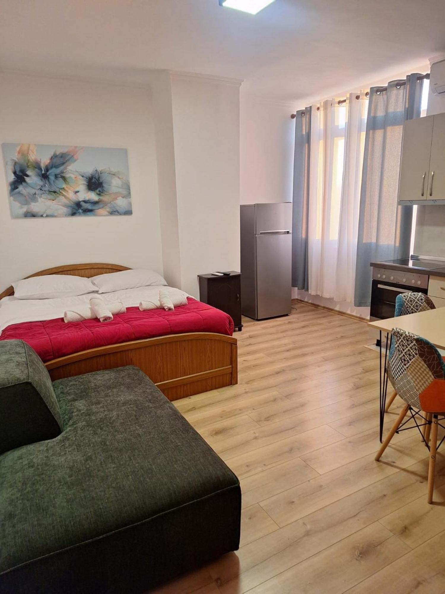 Albania Apartment Comfort Near Tirana City Center Екстер'єр фото