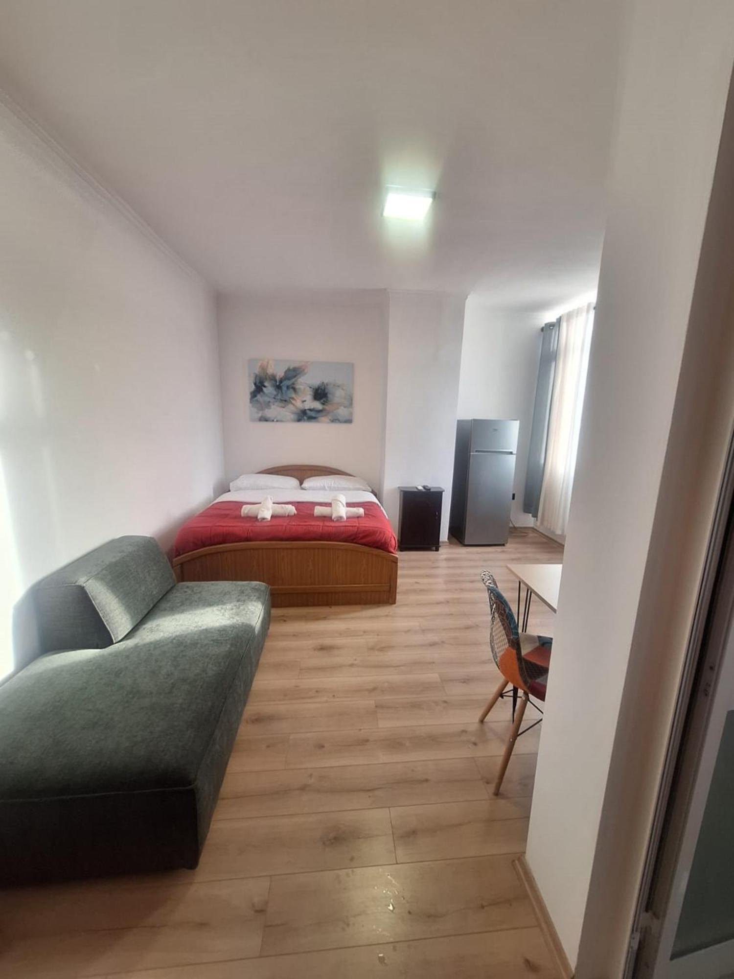 Albania Apartment Comfort Near Tirana City Center Екстер'єр фото