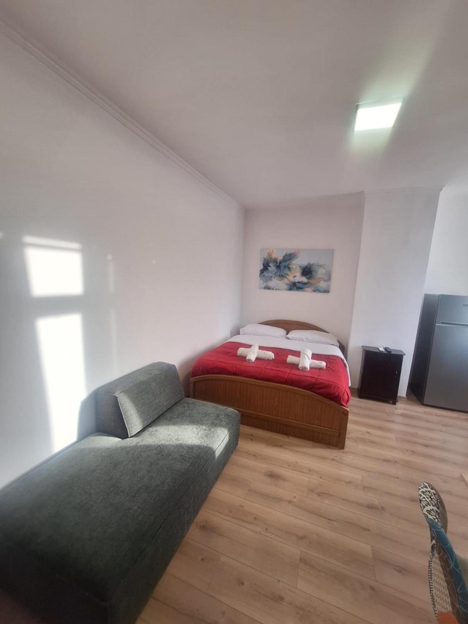 Albania Apartment Comfort Near Tirana City Center Екстер'єр фото